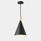 Suspension luminaire conique noire en métal et bois – vue principale