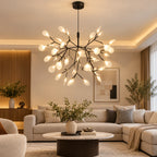 Suspension LED arbre noire dans un salon